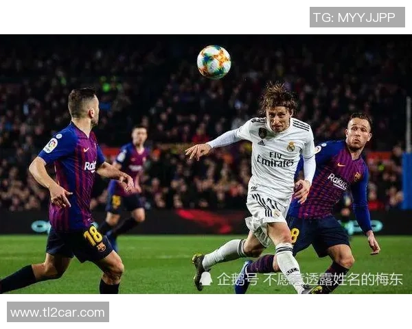 国王杯激战：那不勒斯与巴萨鏖战成平局数据分析揭示精彩瞬间