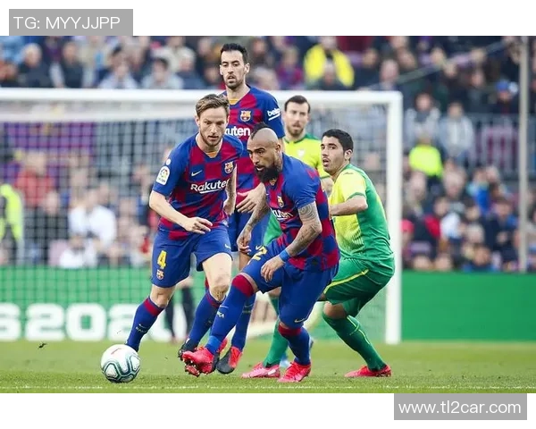 世界杯精彩对决巴萨与切尔西激战成平乌龙球引发全场热议