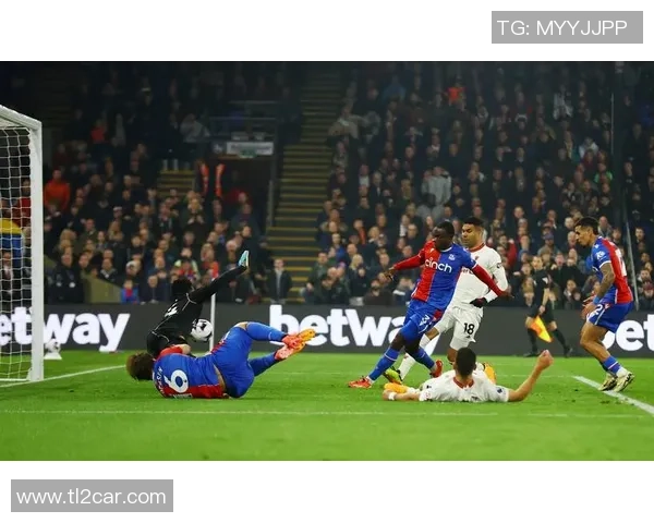 足总杯激战：拜仁狂胜曼城五球大捷补时绝杀引爆全场激情